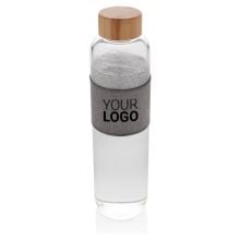 Impact Borosilikat-Glasflasche mit Bambusdeckel in transparent/ grau